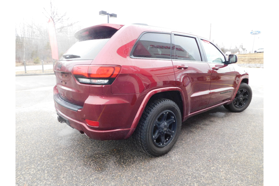 2019 Jeep Grand Cherokee - Image 5