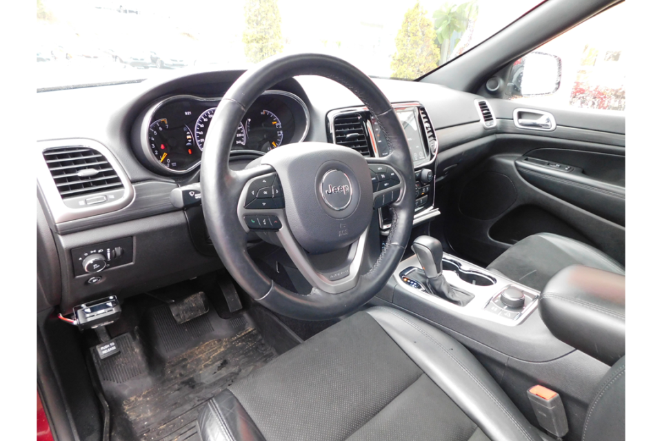 2019 Jeep Grand Cherokee - Image 10