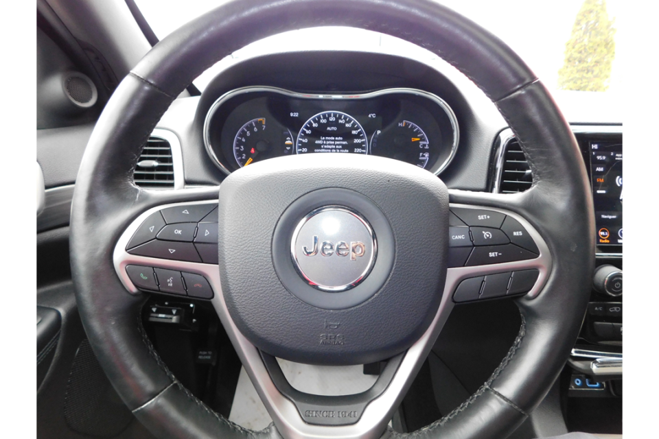 2019 Jeep Grand Cherokee - Image 14