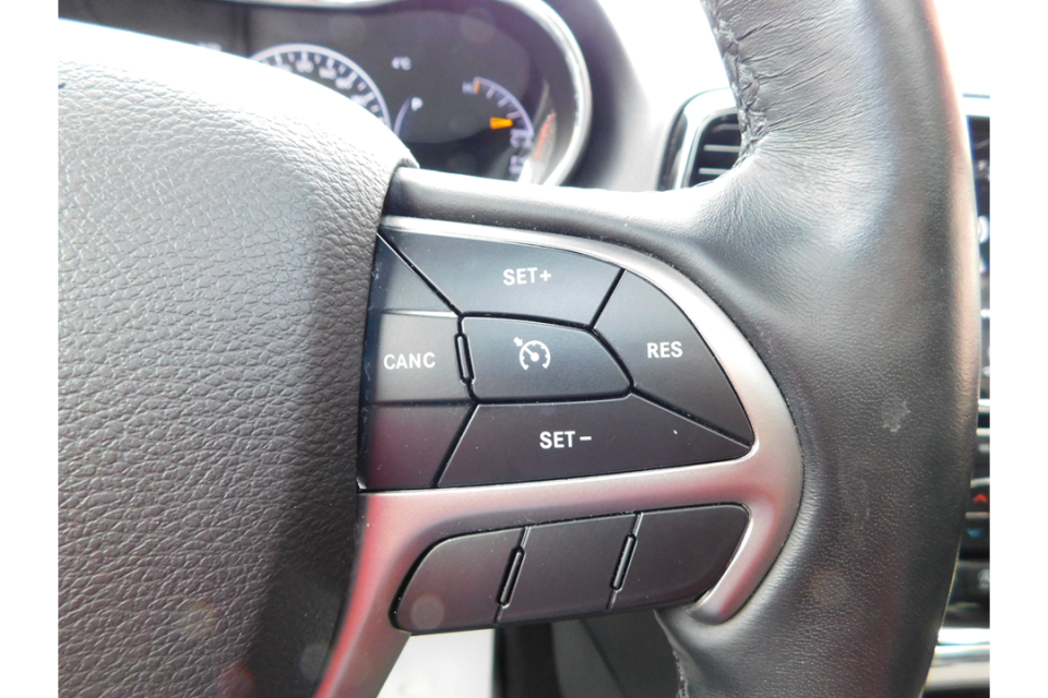 2019 Jeep Grand Cherokee - Image 16