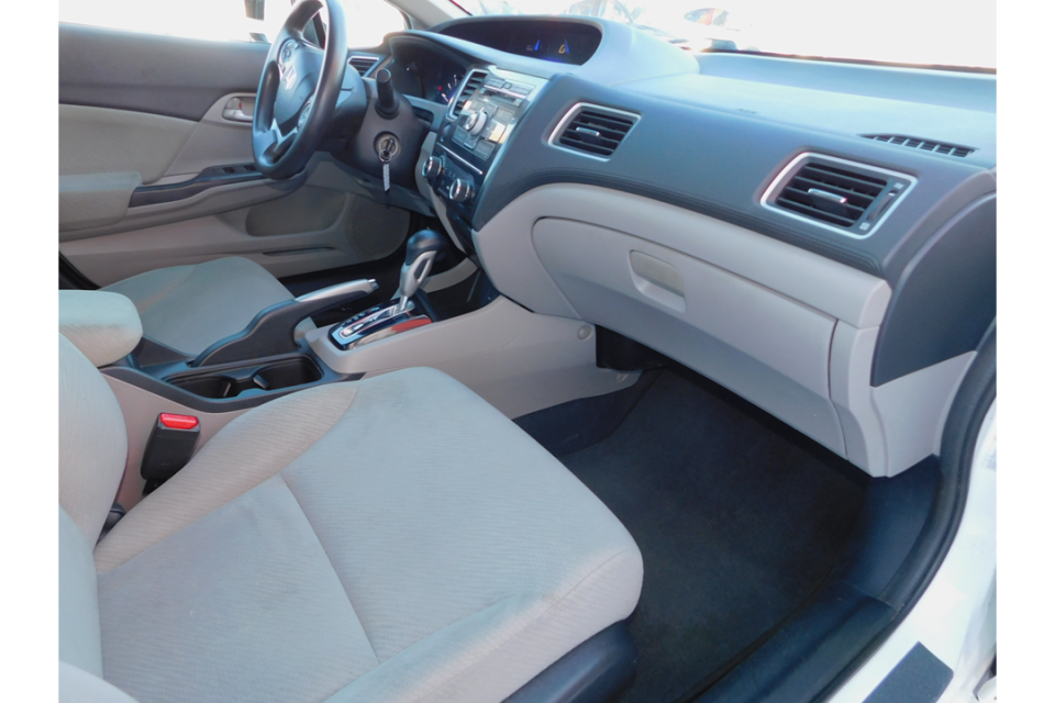 2013 Honda Civic - Image 10