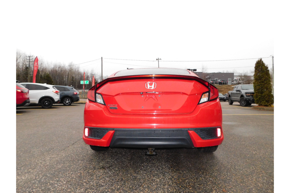 2017 Honda Civic - Image 4