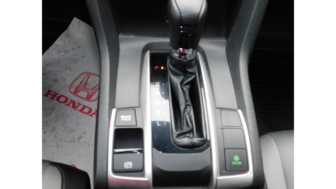 2017 Honda Civic - Image 20