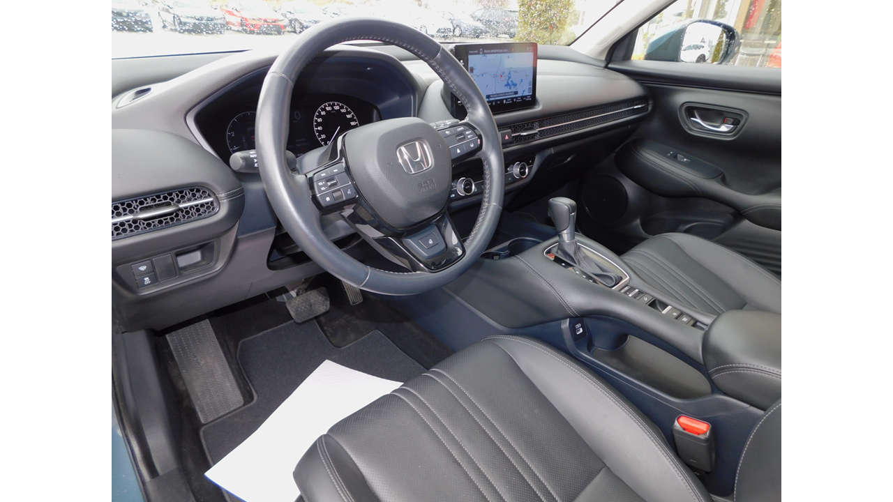 2023 Honda HR-V - Image 16