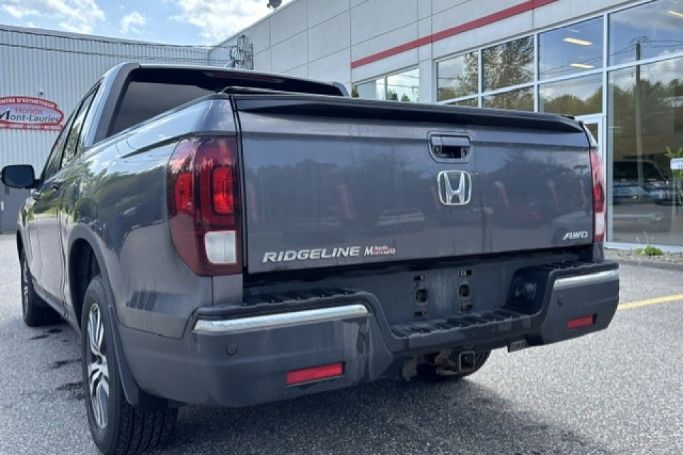 2019 Honda Ridgeline - Image 5
