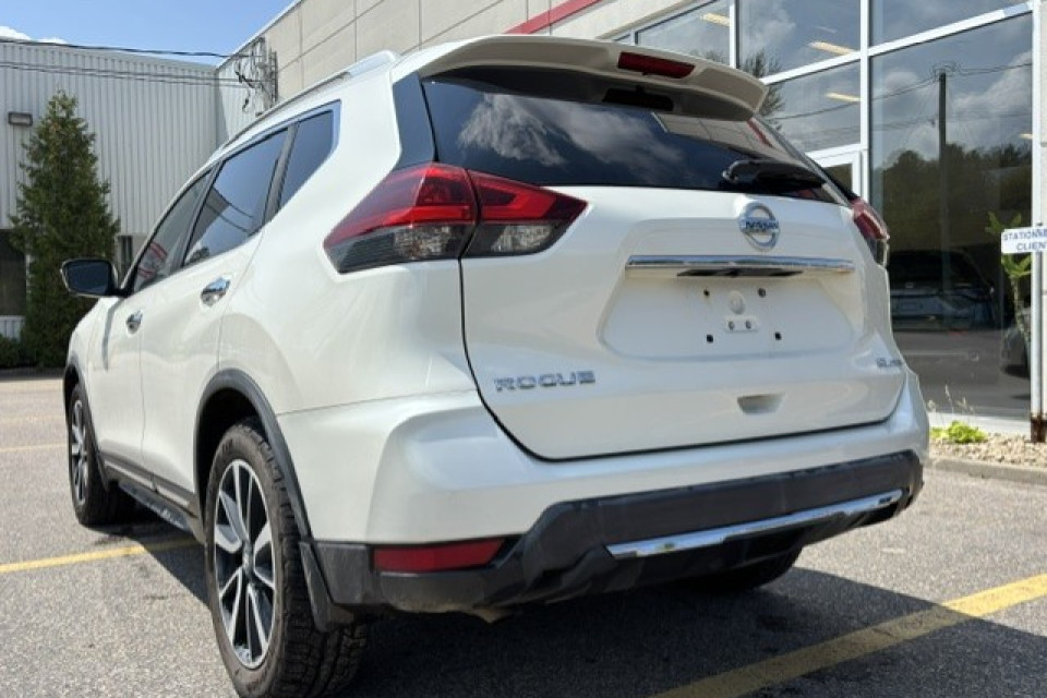 2018 Nissan Rogue - Image 5