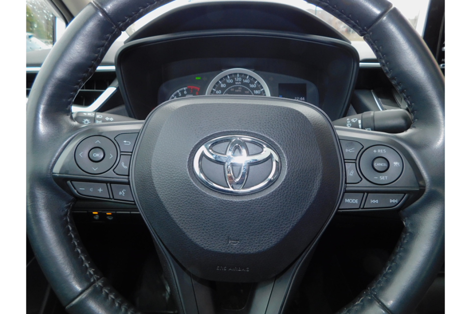 2021 Toyota Corolla - Image 12