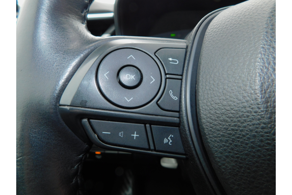 2021 Toyota Corolla - Image 13